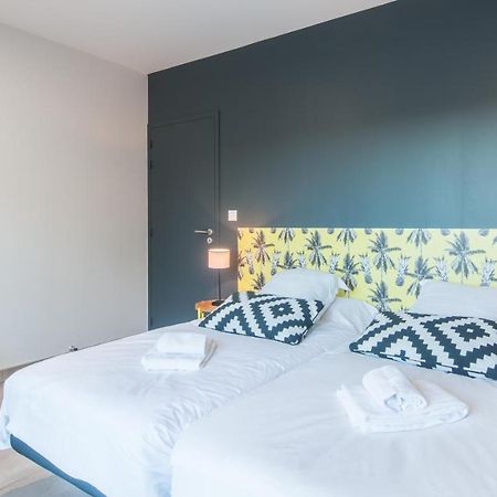 Appartamento Plein Soleil avec Jacuzzi Privatif et parking privé Sarlat Esterno foto